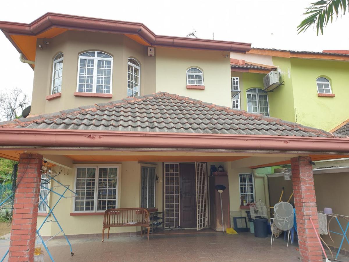 קאג'אנג Lavender Impian Homestay מראה חיצוני תמונה
