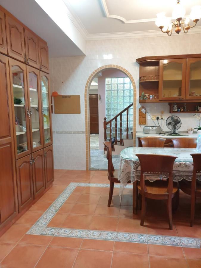 קאג'אנג Lavender Impian Homestay מראה חיצוני תמונה